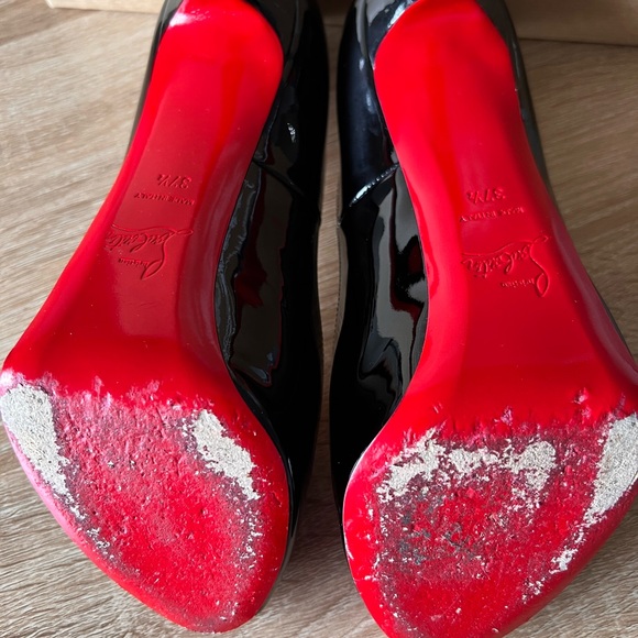 Christian Louboutin
Very Privé 120 Peep-Toe Patent Leather Pumps Size 7 - Picture 11 of 16